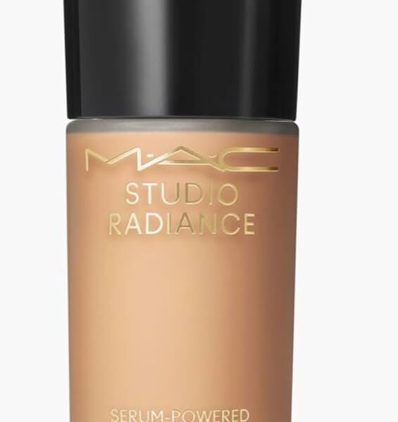 M.A.C Studio Radiance Serum-Powered Foundation NC27 30ml